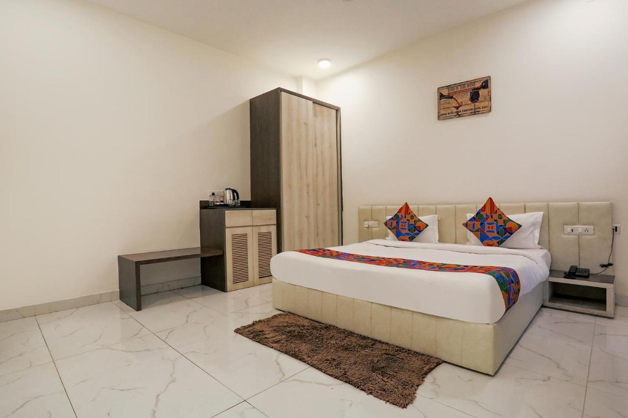 Fabhotel Ab Inn Huda City Center Gurgáon Exteriér fotografie